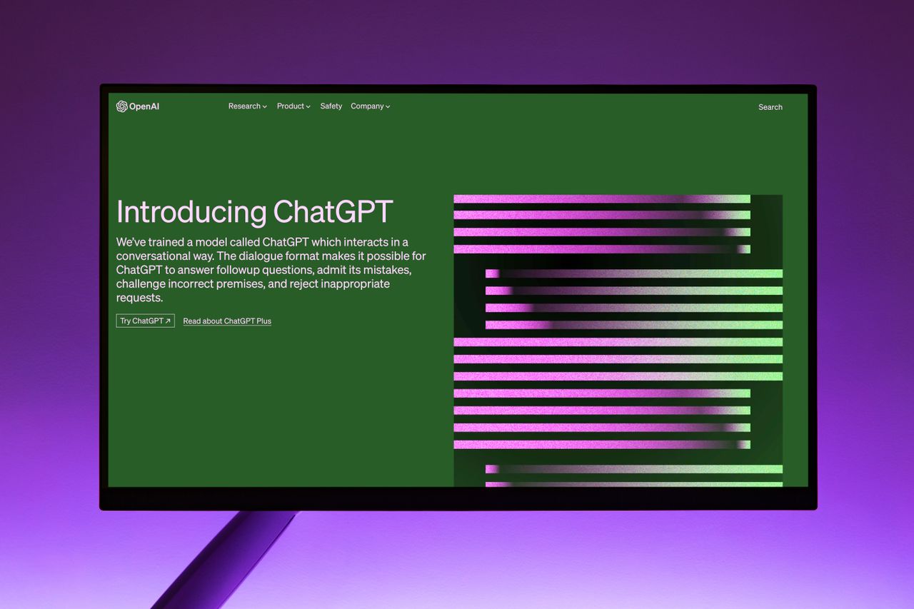 Site OpenAI avec une introduction à ChatGPT sur un écran d'ordinateur